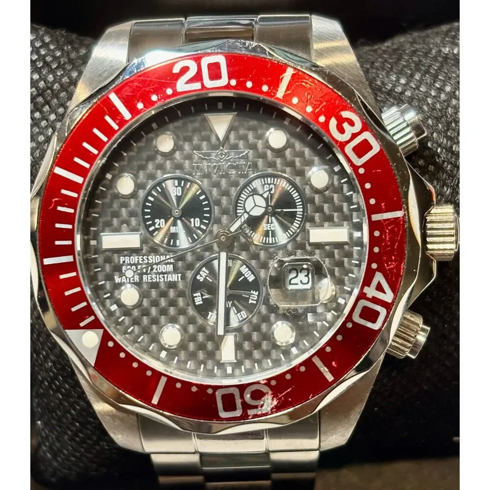 Invicta Pro Diver Men’s Chronograph Watch (Ref. 12570) – Fresh Battery!